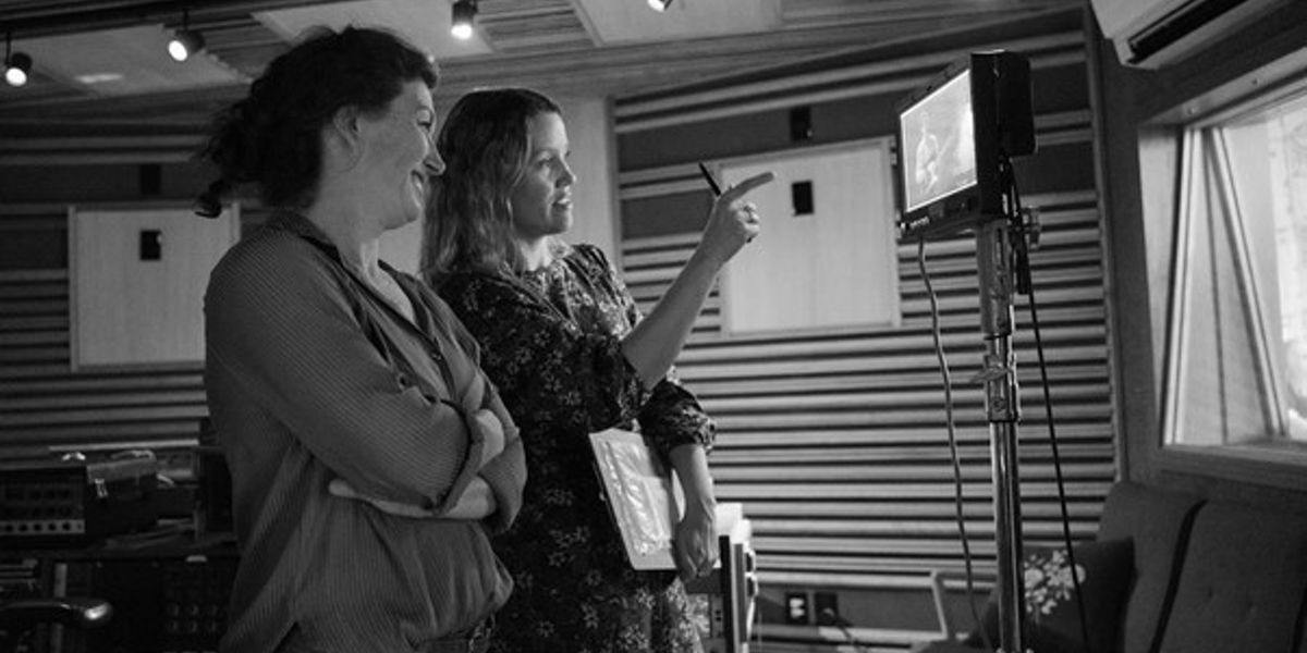 Eight signs directing talent Charlotte Evans - Vimarsana News
