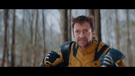 Deadpool and Wolverine share a Heiny