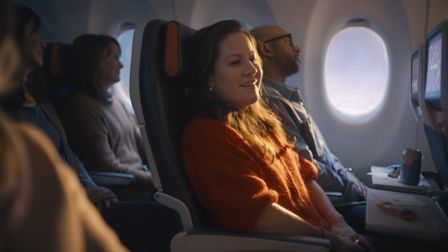Air Canada redefine vacation mode