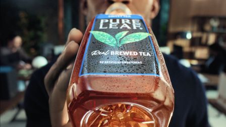 Pure Leaf brings a sip of summer to life