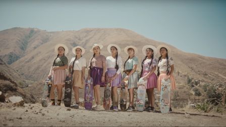 Samsung's trailblazing cholitas