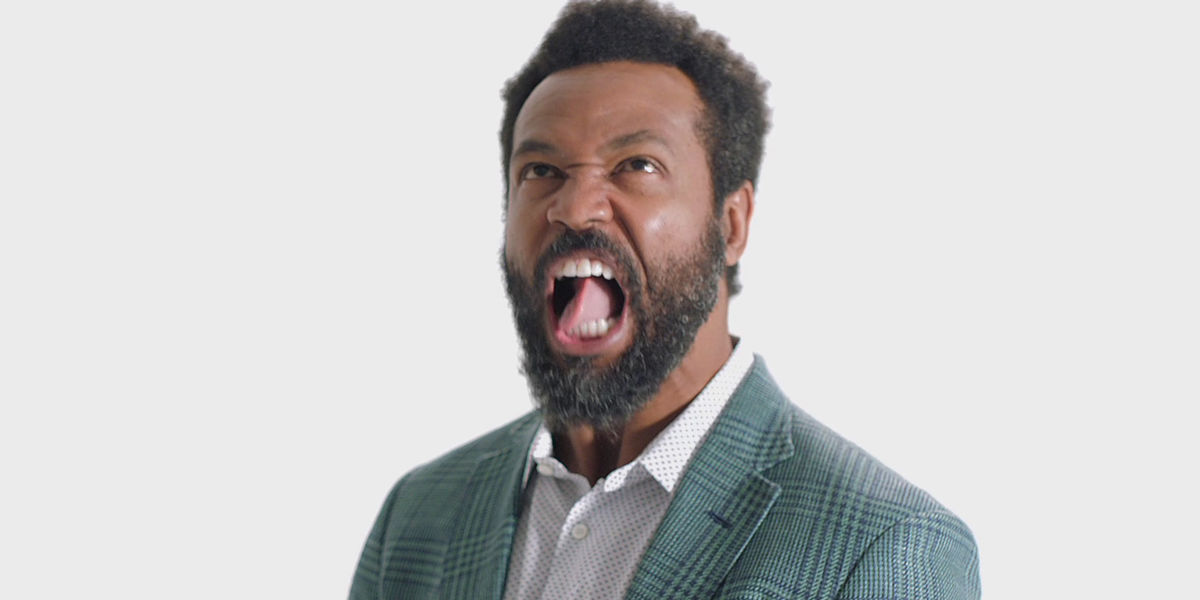 Isaiah Mustafa charms in all languages for the AICP - Vimarsana News